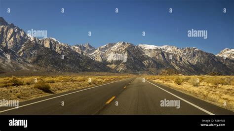 Highway 395 High Resolution Stock Photography And Images Alamy