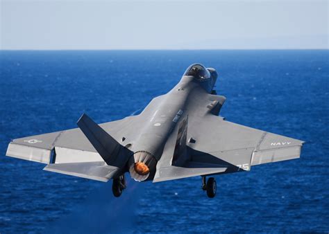 Mabus F 35 Will Be ‘last Manned Strike Fighter The Navy Marines