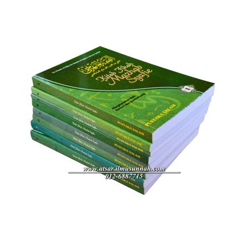 Adapun isi dari kitab fiqih imam syafi'i ini adalah : Al-Fiqh Al-Manhaji - Kitab Fikah Mazhab Syafie (Lengkap ...