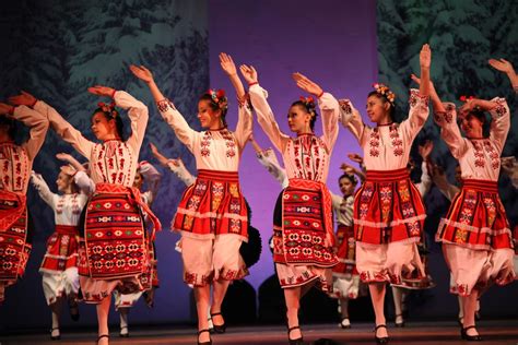 Bulgarian Traditional Dancers Bulgarian Clothing Folk Dance Traditional Dance