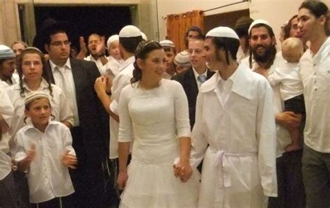 7 Real Things You Never Knew About Jews Jewish Wedding Jewish