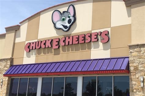 Is The Lawton Chuck E Cheese Closing