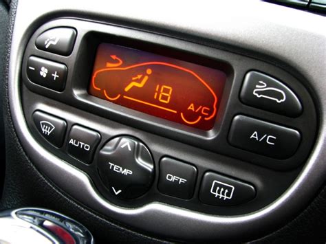 Murah sahaja, harga baiki cermin kereta yang retak hanyalah dalam harga rm 80 ~ rm 120 sahaja untuk satu lubang. Angel Pakai Gucci!: Review Jujur Seorang Bakal Pembeli ...
