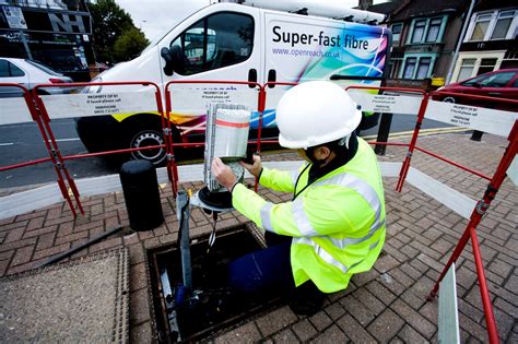 Ofcom Notifies Ec Of Plans To Legally Split Bt And Openreach