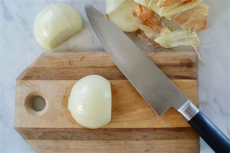 How To Chop Onions Quickly And Easily