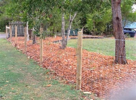 Dog panel aluminum fence used for dog runs and pet safety. Dog fences and dog enclosures