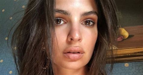 Emily Ratajkowski Strips Completely Nude In Jaw Dropping Exposé Daily
