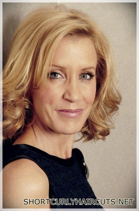 Hairstyles Ideas for Women 2018 over 50 | Medium hair styles, Medium
