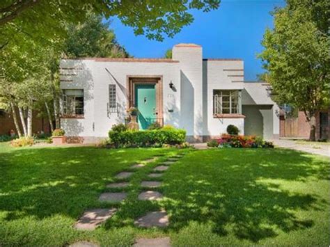 1940's Art Deco Home For Sale in Denver Area of this architecture project.