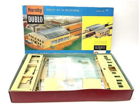 Hornby Dublo Set No5083 Terminal Or Through Station Composite Kit