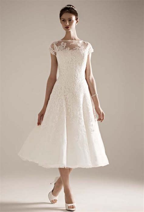 6 Short Wedding Dresses With Sleeves Lets Help This Bride Pick Her