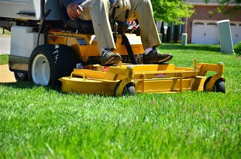 How To Start A Lawn Care Business Dont Work Another Day