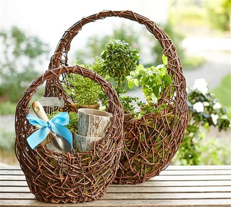 We've got home décor like wreaths and signs you can use indoor or outdoor. Pottery Barn Easter Sale: 40% Easter Decorations, Easter ...