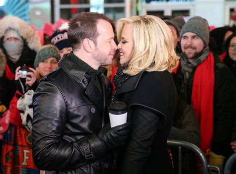 Inside Jenny Mccarthy And Donnie Wahlbergs Unexpected Love Story E News