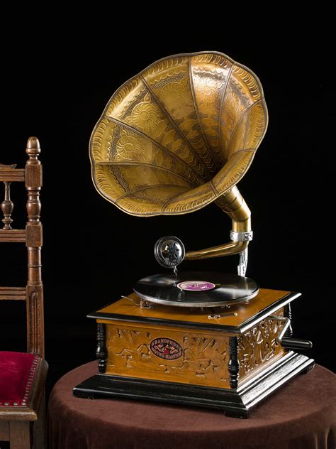 Nostalgic gramophone, gramophone records, gramophone, horn gramophone ...