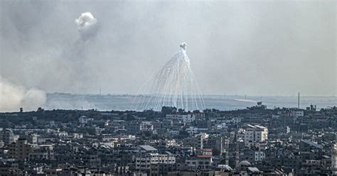 Israel Accused Of Using Controversial White Phosphorus Shells In Gaza
