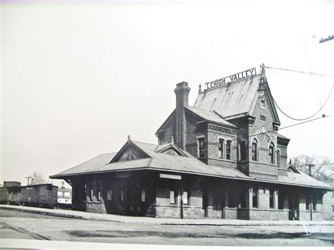 Vintage Railroad Pictures Elmira Cortland And Northern Station Elmira