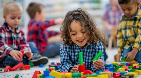 25 Indoor Play Ideas For Rainy Days Preschool Activities Toddler