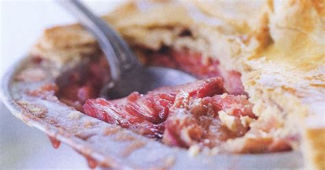 Rhubarb And Apple Pie