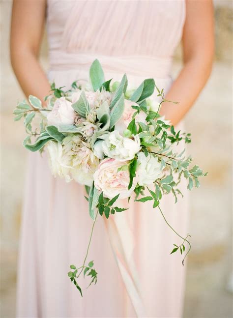 Breathtaking Winery Wedding Elizabeth Anne Designs The Wedding Blog Bridesmaids Bouquets
