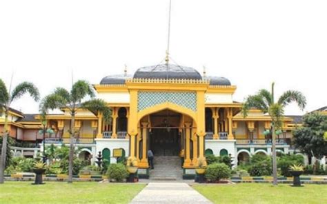 Mengenal Kesultanan Deli Kerajaan Islam Di Kota Medan Okezone Travel