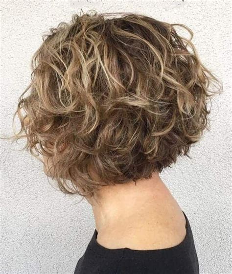 Pin By Faby Bonnet On Coiffures Haircuts For Wavy Hair Bob Haircut