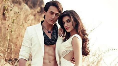 Ganapath Part 1 Kriti Sanon Teams Up Once Again With Tiger Shroff 7 Throwback Pics Of This Duo
