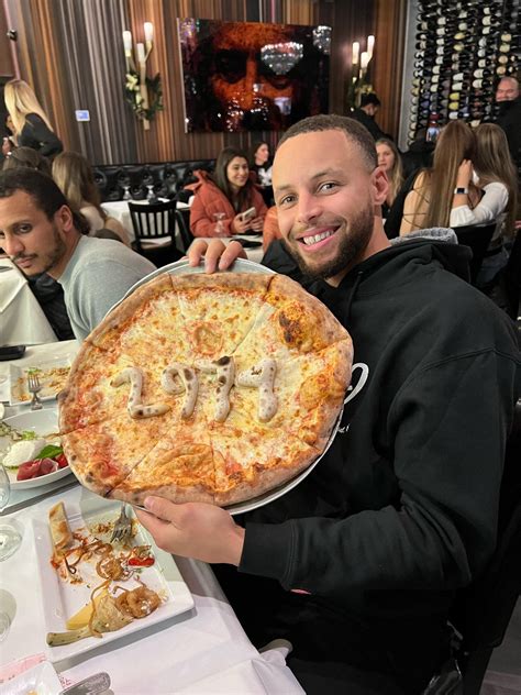 On Game Days Ayesha Curry Feeds Husband Steph The Same Dish