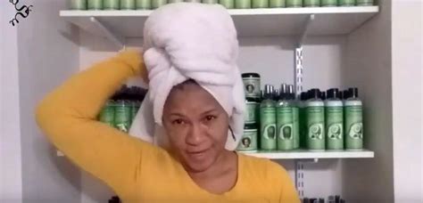 Hoe Je Black Hair Afro Vlechten En Rasta Het Beste Kunt Wassen