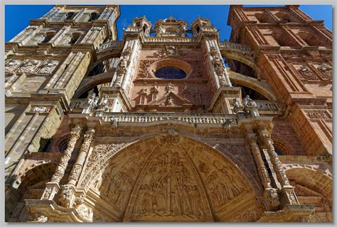 Die begint als het in 1v.chr. door de romeinen gesticht wordt onder de naam asturica augusta. Album 1151 Noordwest Spanje Astorga kathedraal Santa Maria 4