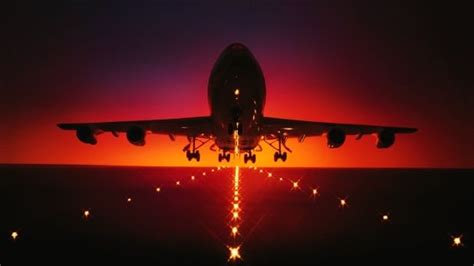 Why Plane Lights Goes Dim While Taking Off And Landing टेकऑफ और