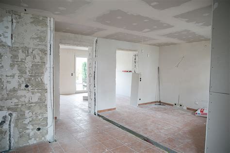In unserer kategorie „bauen und renovieren erwarten dich neben produktvorstellungen auch praktische tipps. Der Weg zum weißen Holzboden - Wohnkonfetti