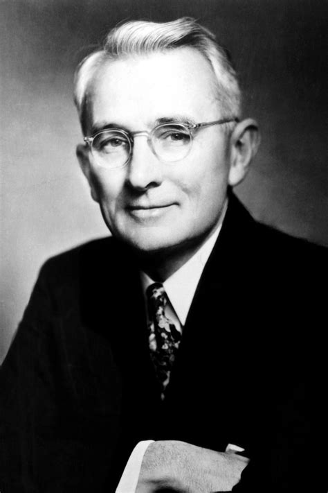How Dale Carnegie Went From An Out Of Work Actor To A Best Selling