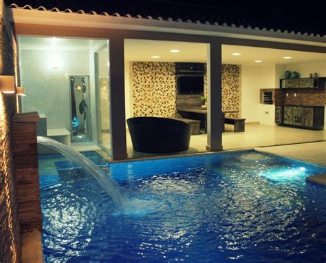 piscinas para curtir o verão em Casas com piscina Piscinas de luxo Casas