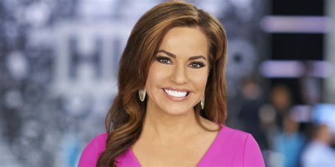 This beautiful news anchor gets the lew klein alumni in the media award from temple university in 2010. HLN's Robin Meade Is Cable News' All-American Girl ...