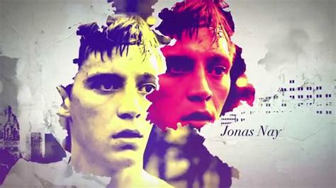 Fresca, juvenil y vertiginosa, deutschland 83 cuenta a ritmo de música pop la odisea de un joven que se ve obligado a cambiar radicalmente su manera de ver el mundo en mitad de la. Title Sequence of "Deutschland 83" (2015) TV Show - YouTube