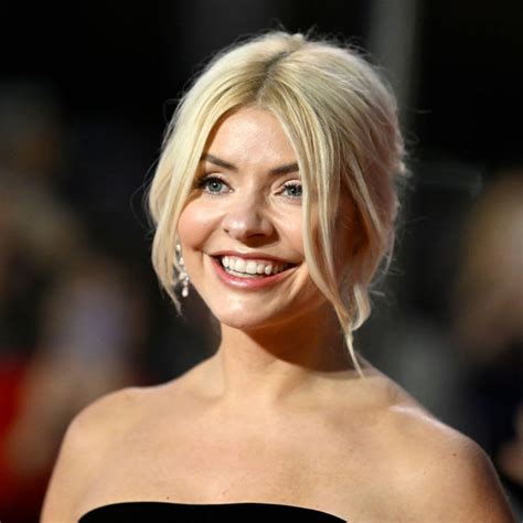 Holly Willoughby Glows In Candy Pink Waist Cinching Zara Skirt Hello