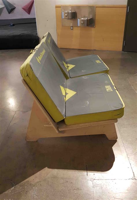20180228_122530 | Home climbing wall, Diy sofa, Simple chair design
