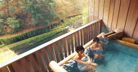 onsen vs sento ・ the public baths of japan and what makes each kind special japankuru let s