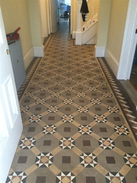 Victorian Tiled Hallway Deep Cleaned At The Embankment In Bedford