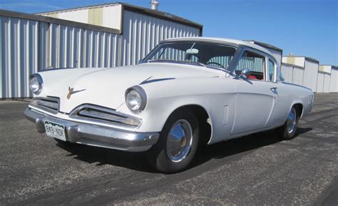 Autograf 1953 Studebaker Commander Regal Starlight Coupe