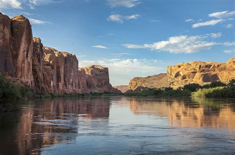 Not Many People Know These Mesmerizing Ponds In The Utah Desert Even