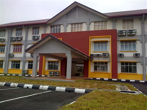 Pusat sumber sekolah menengah kebangsaan puncak alam 3 ditubuhkan pada 1 februari 2014 selaras dengan pembukaan ini. SMK PUNCAK ALAM 3