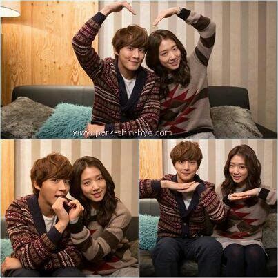 Go dok mi is a character that is reserved, contemplative and often a touch melancholic, and park shin hye portrays her with restraint and small nuances that i appreciate. Reseñas y Opiniones de Doramas: Opinión del Dorama: Flower ...
