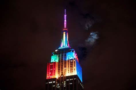 Leds Light Up Nyc For The Empire State Building Halloween