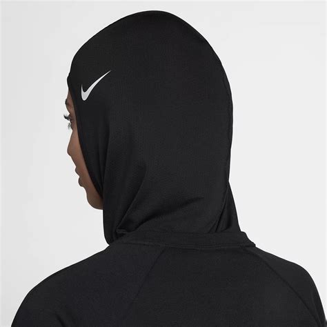 Ḥijāb, pronounced ħɪˈdʒaːb in common english usage) is a religious veil worn by muslim women in the presence of any male outside of their immediate family, which usually covers the hair, head and chest. Nike Pro Hijab Now Available For Pre-Order