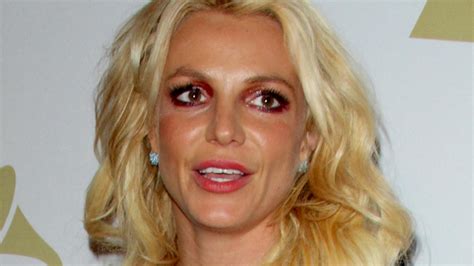 Britney Spears Pose Seins Nus Sur Instagram Monde De Stars