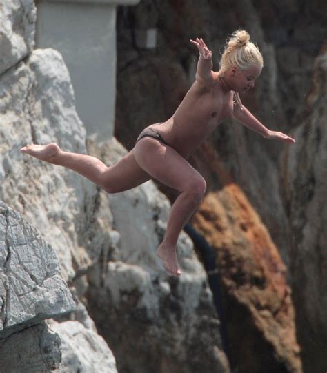 Lily Allen Topless Cliff Diving Picture 2008 5 Original Lily Allen Topless Cliff Diving 2008