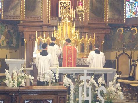 Msze święte sprawowane są w każdą niedzielę i święta nakazane o godz. Msza Trydencka - Parafia pod wezwaniem Św. Bartłomieja w ...