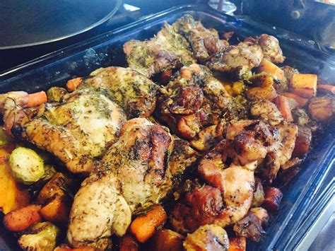 For this glorious chicken recipe, star chef giada de laurentiis stuffs red wine butter under the skin and roasts it on a bed of fennel, cherry tomatoes lemon and garlic baked chicken thighs. red wine balsamic glazed chicken thighs and veggies ...